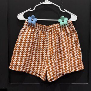 Molly Green Dark Orange and White Patterned Shorts M